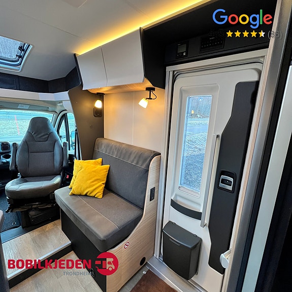 Hobby Optima De Luxe T70 E || Lave enkeltsenger | Bad helt bak | Truma gass+230v | Apple CarPlay | 9-trinns | R.kam 23 of 30