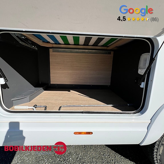 Hobby Optima De Luxe T70 E || Lave enkeltsenger | Bad helt bak | Truma gass+230v | Apple CarPlay | 9-trinns | R.kam 15 of 30