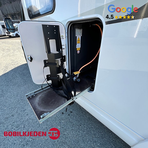 Hobby Optima De Luxe T70 E || Lave enkeltsenger | Bad helt bak | Truma gass+230v | Apple CarPlay | 9-trinns | R.kam 19 of 30