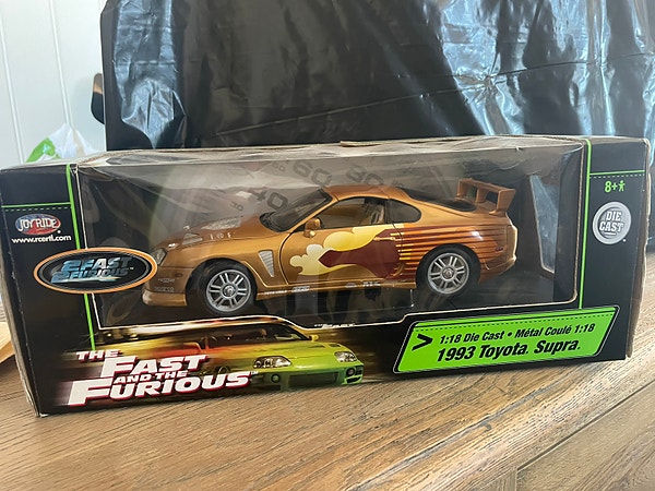 Diecast 1:18 1993 Toyota Supra fast and furious uåpnet.