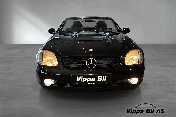 Mercedes-Benz SLK230 2 of 20