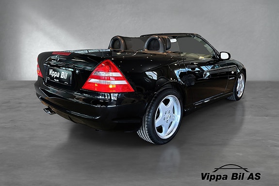 Mercedes-Benz SLK230 7 of 20