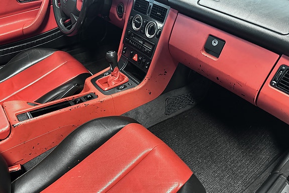 Mercedes-Benz SLK230 15 of 20