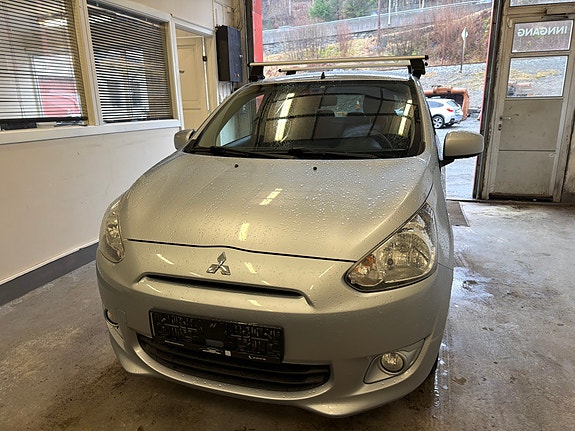 Mitsubishi Space Star 3 of 5