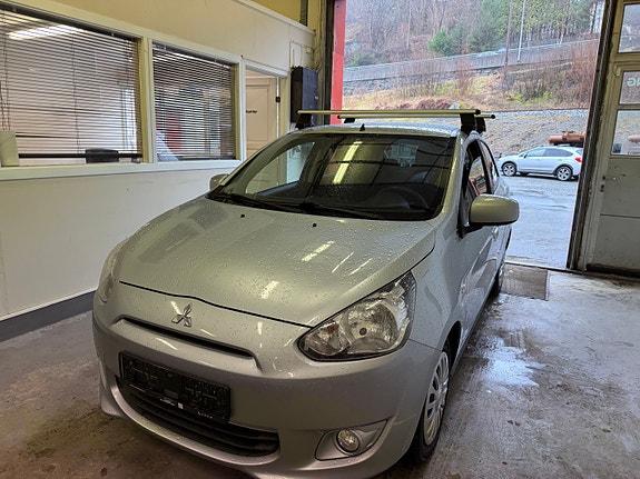 Mitsubishi Space Star 4 of 5