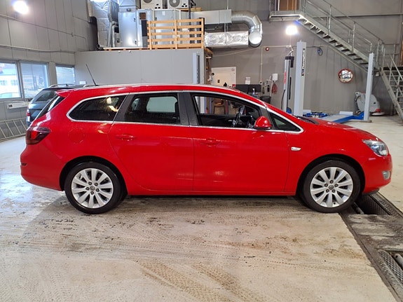 Opel Astra 4 of 5