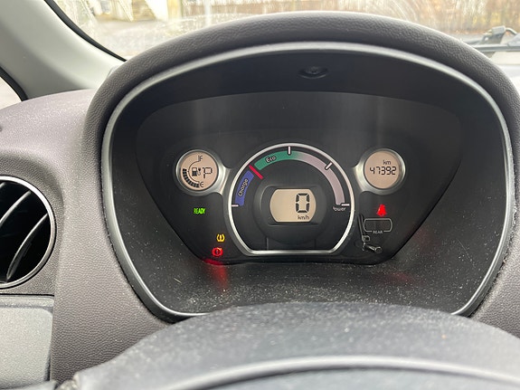 Mitsubishi i-Miev 11 of 19