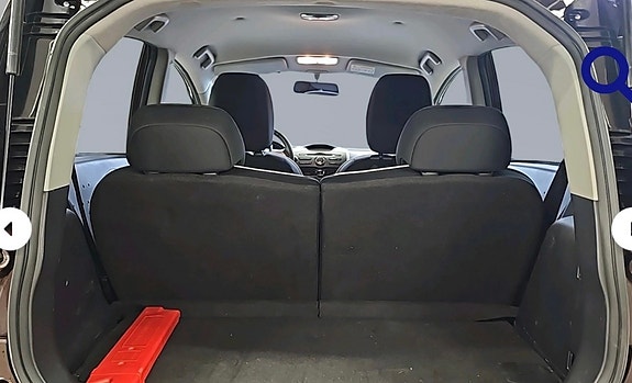 Mitsubishi i-Miev 16 of 19