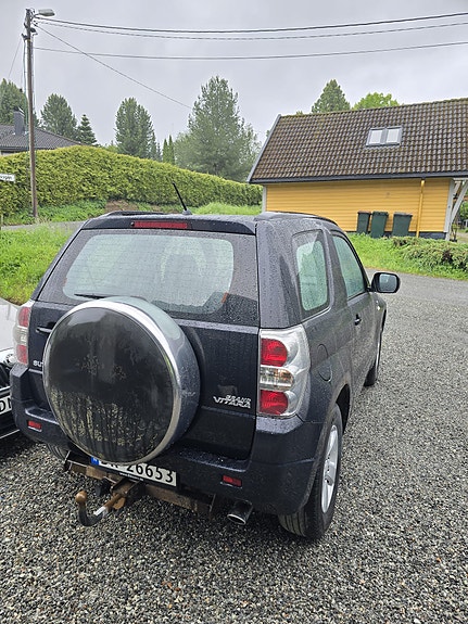 Suzuki Grand Vitara 10 of 25