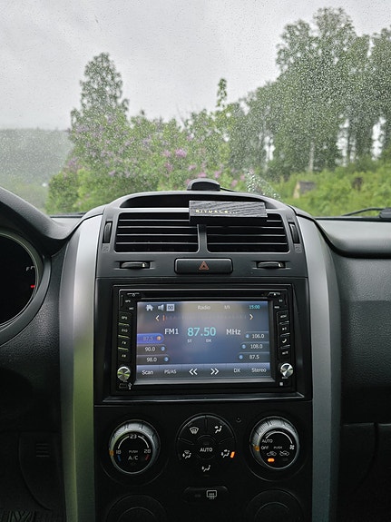Suzuki Grand Vitara 25 of 25
