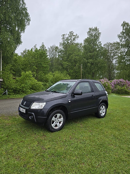 Suzuki Grand Vitara 19 of 25