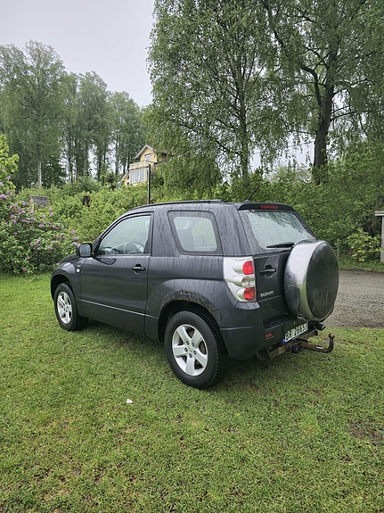 Suzuki Grand Vitara 17 of 25