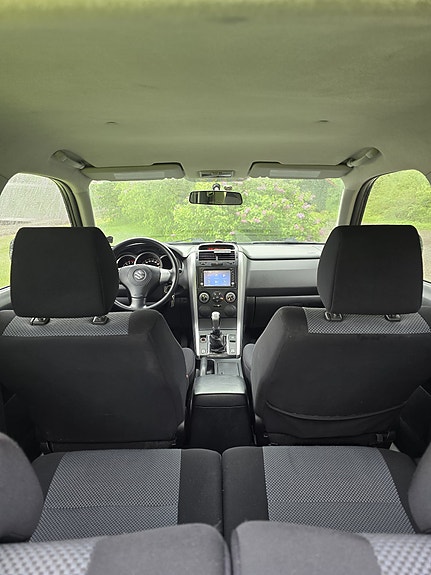 Suzuki Grand Vitara 22 of 25