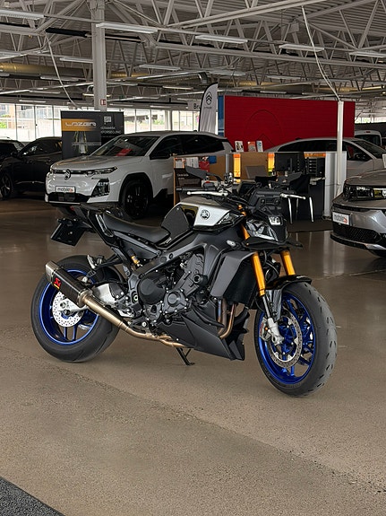 Yamaha MT-09 SP 2 of 8