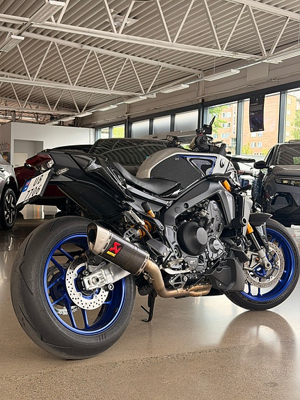 Yamaha MT-09 SP 3 of 8