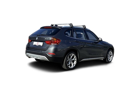 BMW X1 4 of 5