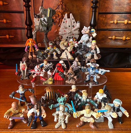 Samling med Star Wars figurer 2004