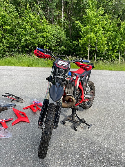 Beta RR 300 Enduro 4 of 5