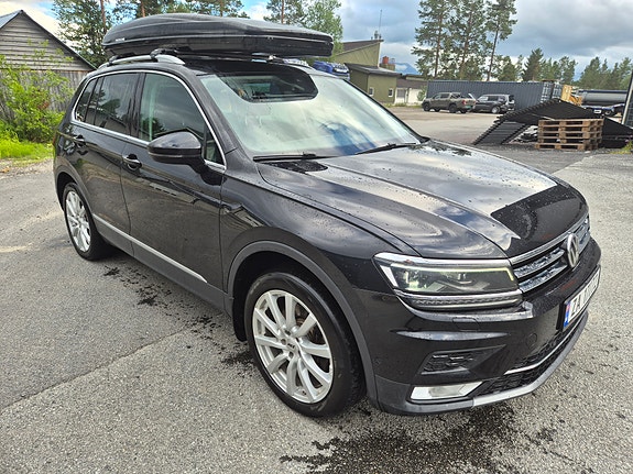 Volkswagen Tiguan 3 of 5
