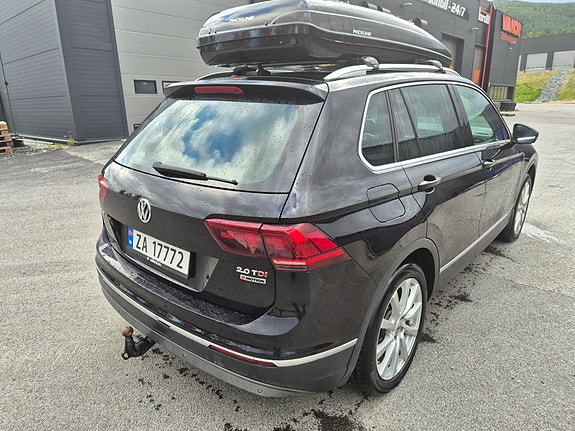 Volkswagen Tiguan 4 of 5