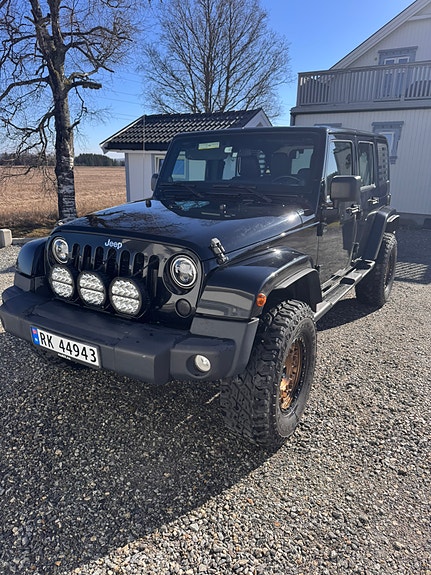 Jeep Wrangler 3 of 27