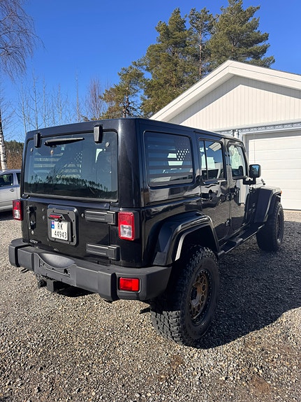 Jeep Wrangler 6 of 27