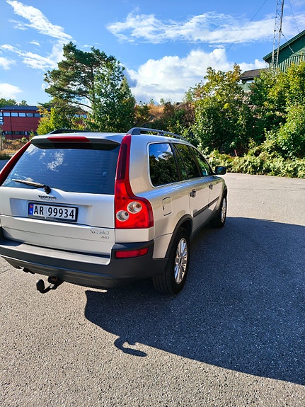 Volvo XC90 11 of 26
