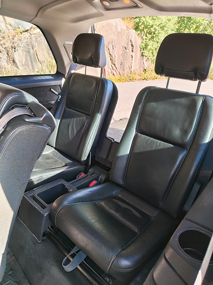 Volvo XC90 16 of 26