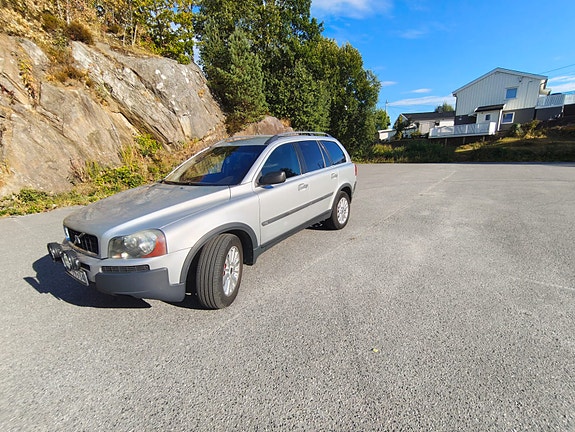 Volvo XC90 23 of 26