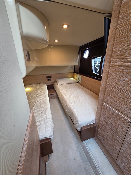 Azimut 47 FLY 21 of 30