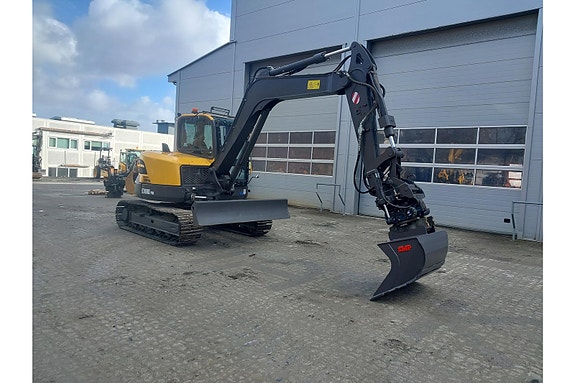 Volvo ECR88D 2 of 5