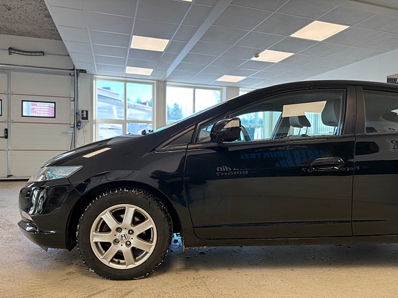 Honda Insight 8 of 30