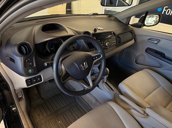 Honda Insight 21 of 30