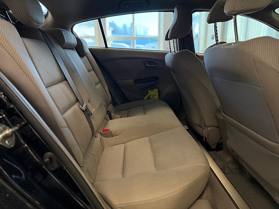 Honda Insight 26 of 30