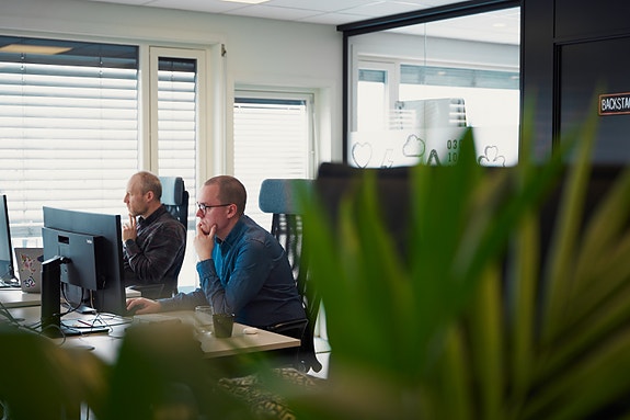 Ole Hjalmar og Didrik i dyp konsentrasjon