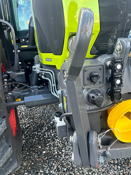 CLAAS ARON 570 CMATIC BUSINESS + + DEMO 3 of 5