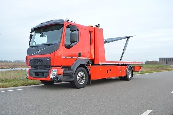 Volvo FL 320 hk 16 t facelift rød med De Groot 3 laster. Bilen er leveringsklar! 5 of 5