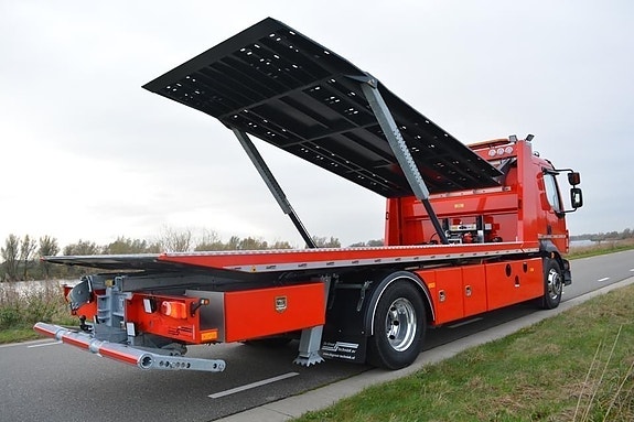 Volvo FL 320 hk 16 t facelift rød med De Groot 3 laster. Bilen er leveringsklar! 2 of 5