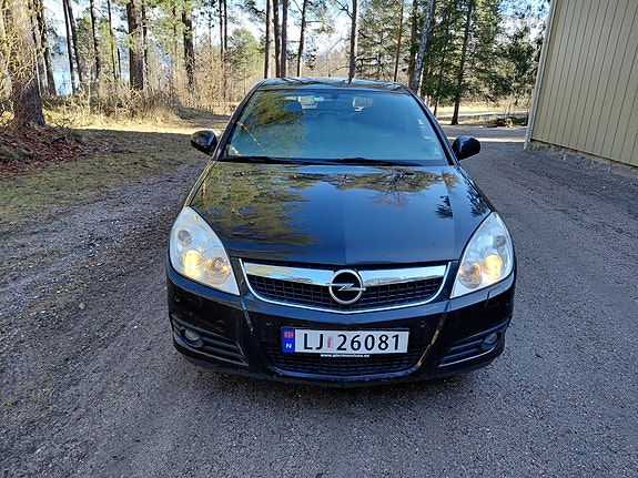 Opel Vectra 5 of 21