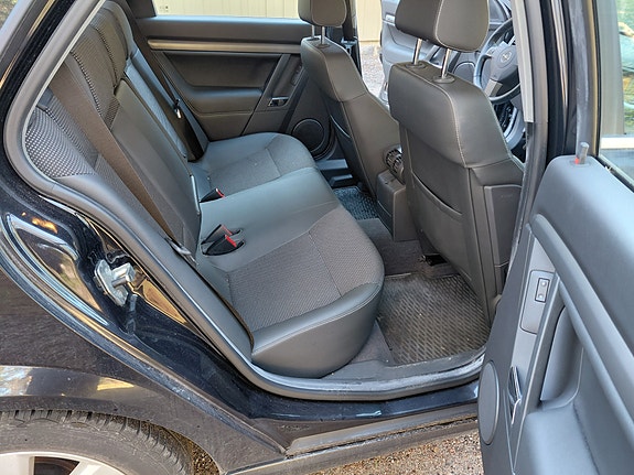 Opel Vectra 12 of 21
