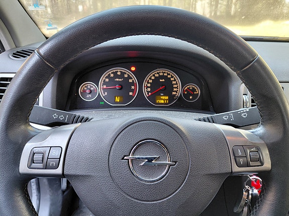 Opel Vectra 16 of 21