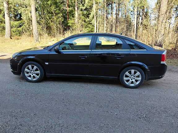 Opel Vectra 8 of 21