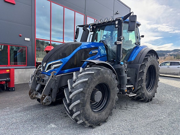 Valtra Q305 2024, kr 1 790 000,-