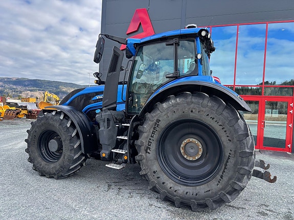 Valtra Q305 2024, kr 1 790 000,-