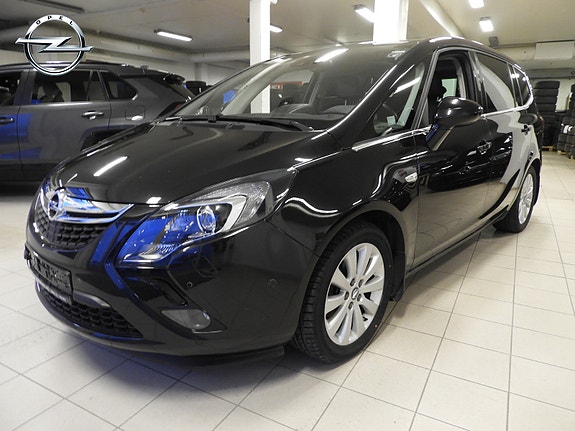 Opel Zafira Tourer 26 of 26