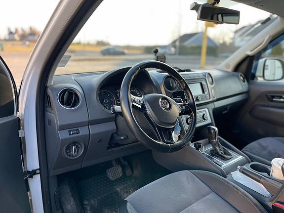 Volkswagen Amarok 10 of 12