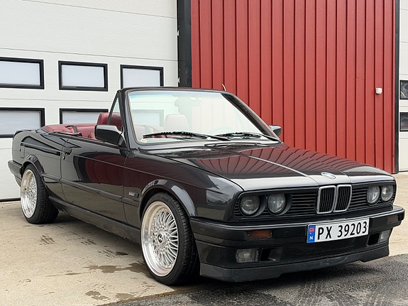 BMW 318i 14 of 30