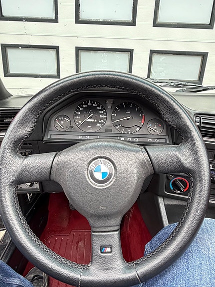 BMW 318i 21 of 30