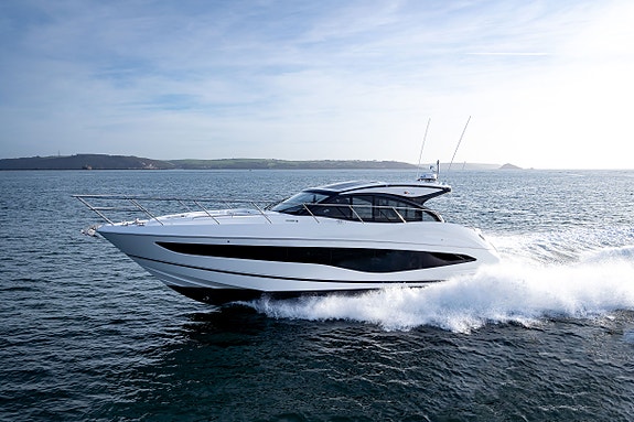 Princess V50 Deck Saloon