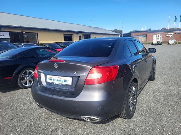 Suzuki Kizashi 4 of 5